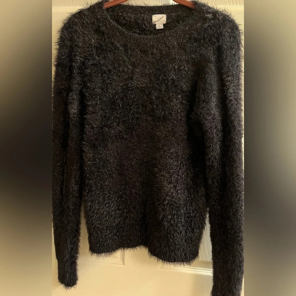 A NEW DAY~FUZZY BLACK SWEATER~SOFT~S-M - Picture 1 of 4